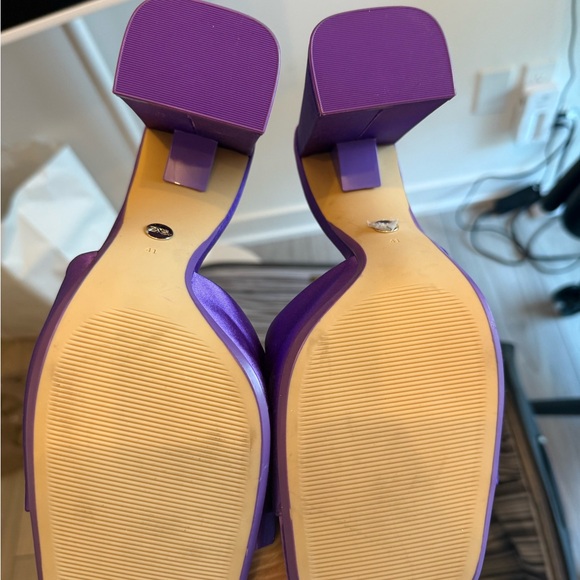 Zara Women's Vibrant Purple Heels - Picture 4 of 4